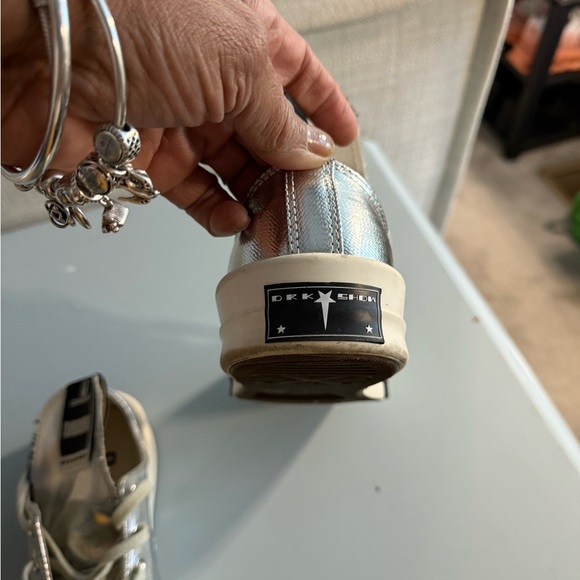 Converse Silver White Chuck Taylor All Star 70 Ox Sneakers - Picture 2 of 5